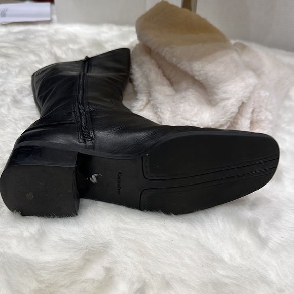 Naturalizer black leather boots size 8W - Picture 8 of 14